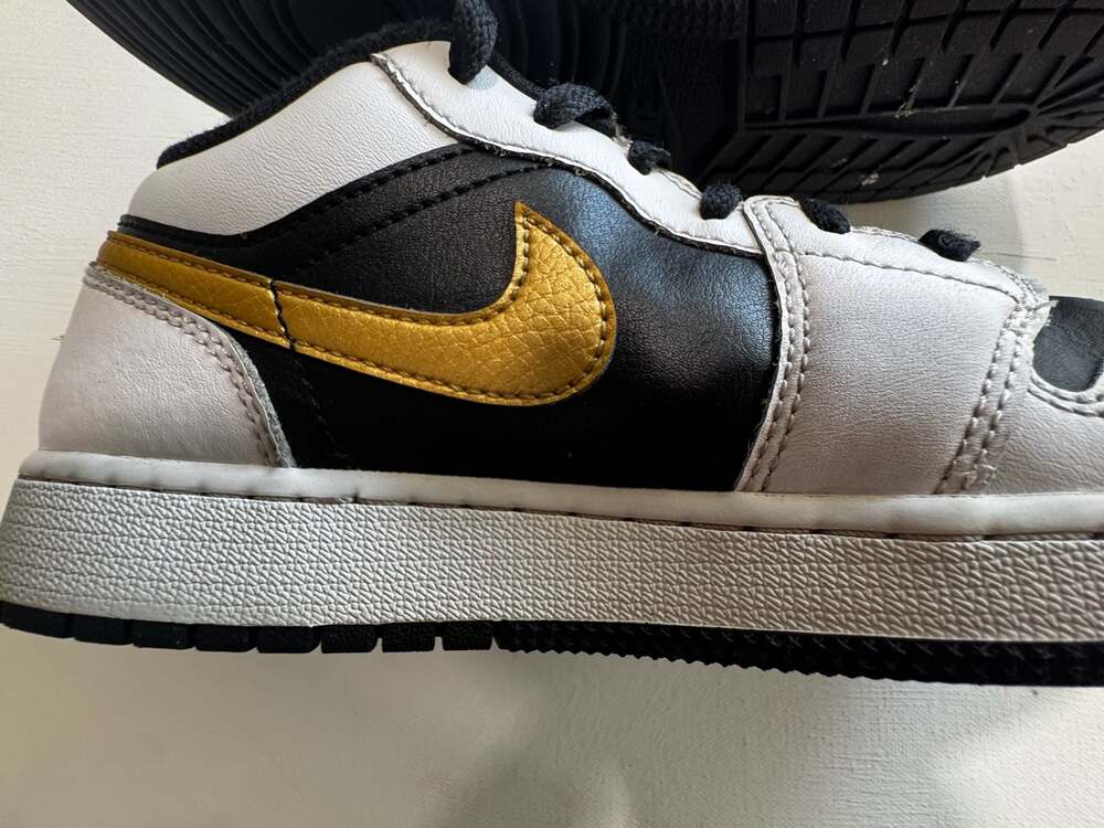 Air Jordan 1 Low 'White Metallic Gold-Black' Sneakers - Picture 5 of 13